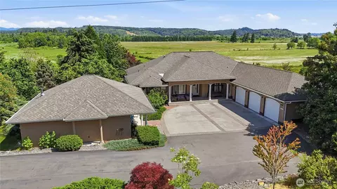 1507 S Scheuber Rd, Centralia, WA 98531