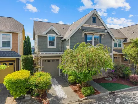 Exterior - 822 235th Pl SE, Bothell, WA 98021 photo 4 of 6