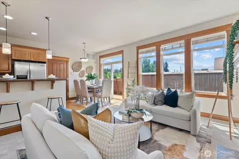 Living - 822 235th Pl SE, Bothell, WA 98021 photo 2 of 2