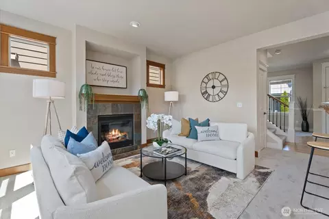 Living - 822 235th Pl SE, Bothell, WA 98021 photo 1 of 2