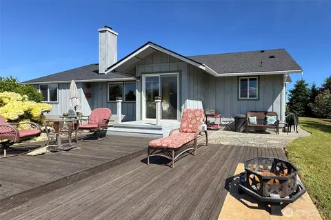 Exterior - 101 Timothy Ln, Sequim, WA 98382 photo 4 of 8