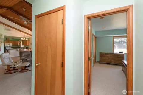Entry Way - 101 Timothy Ln, Sequim, WA 98382 photo 5 of 5