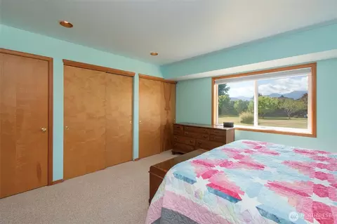 Bedroom - 101 Timothy Ln, Sequim, WA 98382 photo 4 of 4