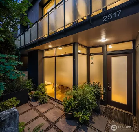 2517 13th Ave S, Seattle, WA 98144