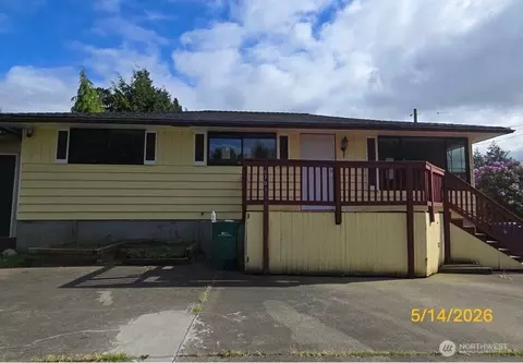 6703 S 120th St, Seattle, WA 98178