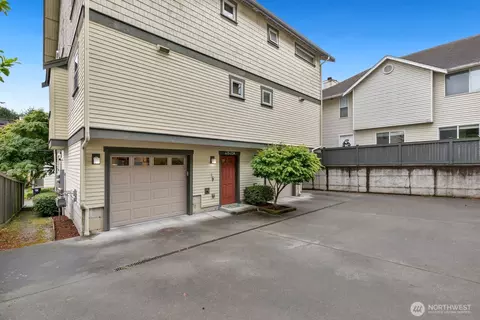 4840 40th Ave SW #A, Seattle, WA 98116