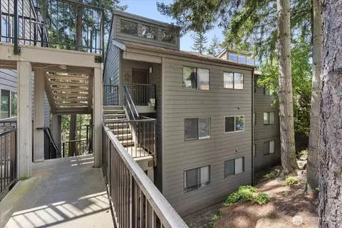 12517 NE 23rd Pl #A3, Bellevue, WA 98005