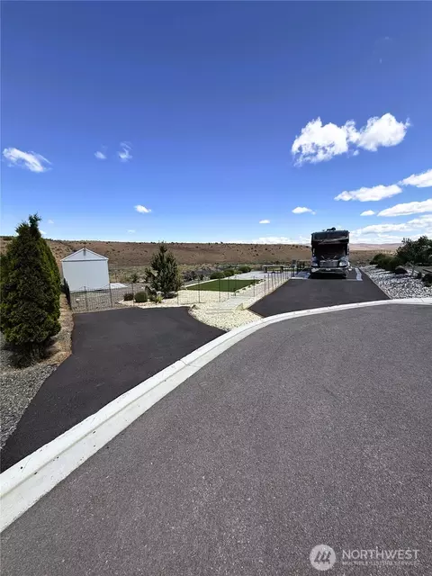 1769 Naches Wenas Rd #12, Selah, WA 98942