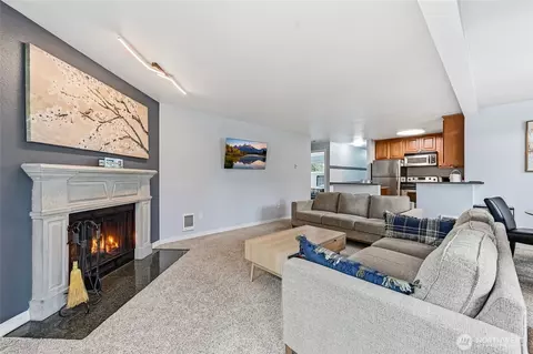 Living - 20330 Bothell Everett Hwy #C201, Bothell, WA 98012 photo 3 of 3