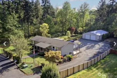 320 181st Ave E, Lake Tapps, WA 98391