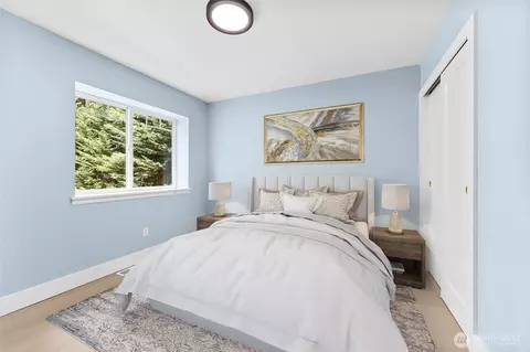 Bedroom - 21927 45th Ave SE, Bothell, WA 98021 photo 6 of 7