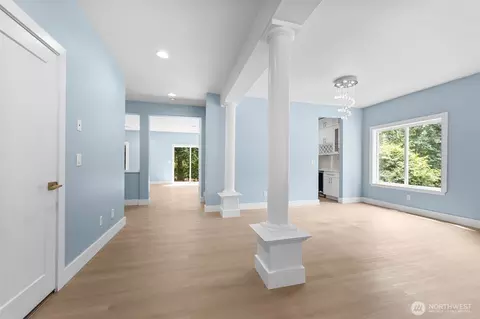 Living - 21927 45th Ave SE, Bothell, WA 98021 photo 1 of 6