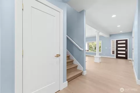 Entry Way - 21927 45th Ave SE, Bothell, WA 98021 photo 1 of 2