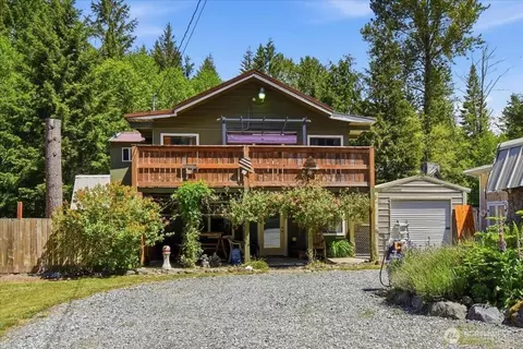 116 Mountain View Dr N, Ashford, WA 98304
