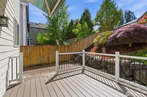 Exterior - 24012 21st Ave W, Bothell, WA 98021 photo 2 of 5