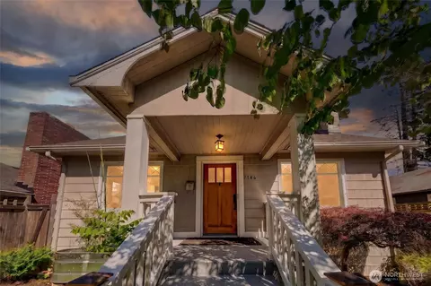 7146 35th Ave SW, Seattle, WA 98126