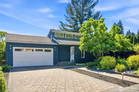 1346 177th Ave NE, Bellevue, WA 98008