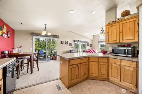1716 304th St E, Roy, WA 98360 photo 16