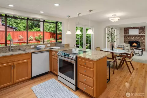 Kitchen - 118 171st Pl SE, Bothell, WA 98012 photo 2 of 3