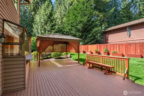 Exterior - 118 171st Pl SE, Bothell, WA 98012 photo 3 of 10