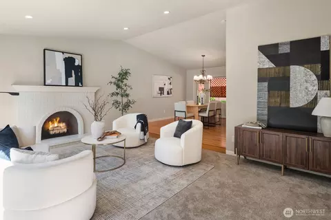Living - 118 171st Pl SE, Bothell, WA 98012 photo 2 of 4