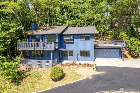 107 Alderwood Ln, Longview, WA 98632