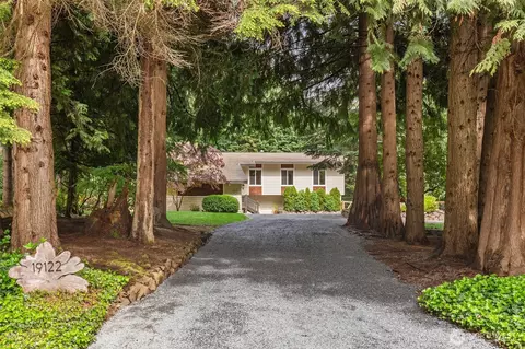 19122 181st Ave NE, Woodinville, WA 98077