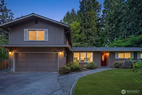 2225 107th Ave E, Edgewood, WA 98372