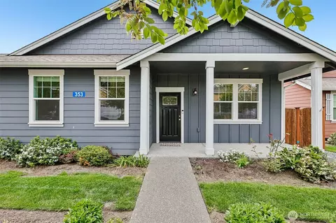 353 S 48th Pl, Mount Vernon, WA 98274