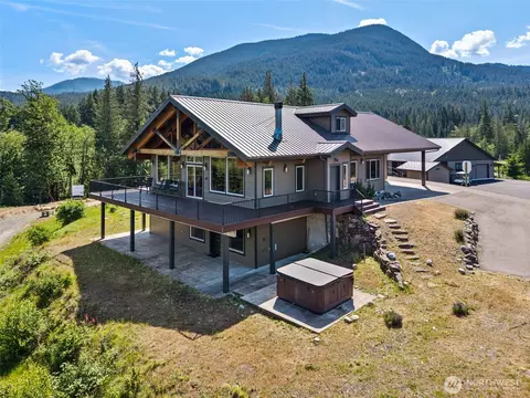156 Burl Ln, Packwood, WA 98361