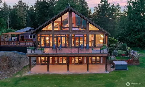 259 Willbrook Ln, Lopez Island, WA 98261