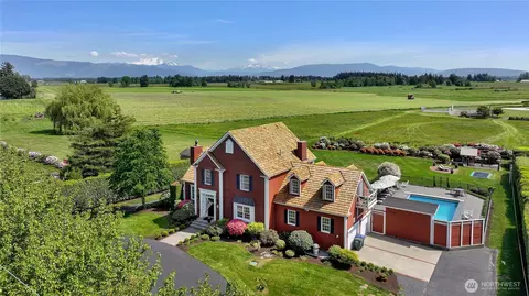 359 E Wiser Lake Rd, Lynden, WA 98264