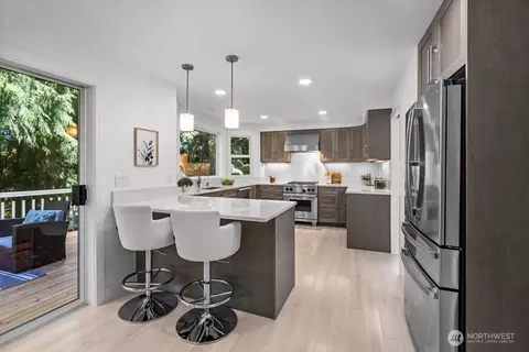 Kitchen - 15732 111th Ave NE, Bothell, WA 98011 photo 1 of 7