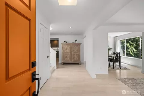 Entry Way - 15732 111th Ave NE, Bothell, WA 98011 photo 2 of 2