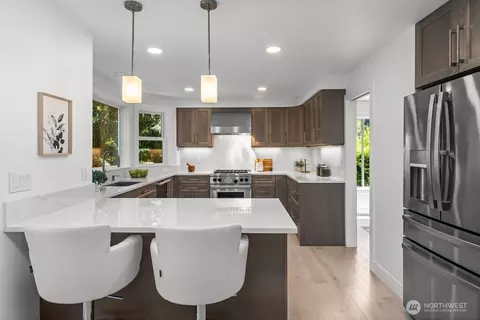 Kitchen - 15732 111th Ave NE, Bothell, WA 98011 photo 2 of 7