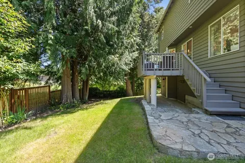 Exterior - 15732 111th Ave NE, Bothell, WA 98011 photo 6 of 10