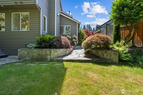Exterior - 15732 111th Ave NE, Bothell, WA 98011 photo 9 of 10