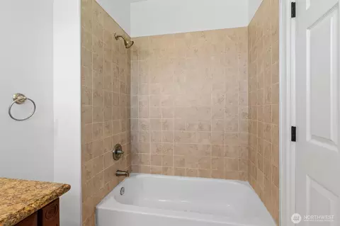 Bath - 1823 Summit Ave, Everett, WA 98201 photo 2 of 2