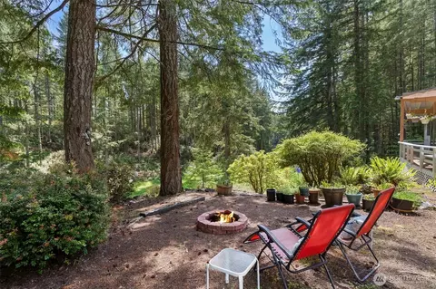 Exterior - 91 E Jack Pine Ln, Union, WA 98592 photo 4 of 7