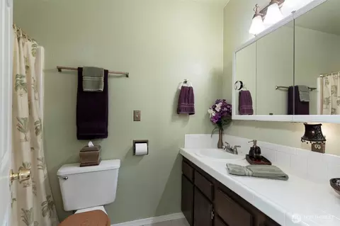 Bath - 91 E Jack Pine Ln, Union, WA 98592 photo 2 of 2