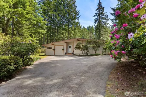 Exterior - 91 E Jack Pine Ln, Union, WA 98592 photo 3 of 7