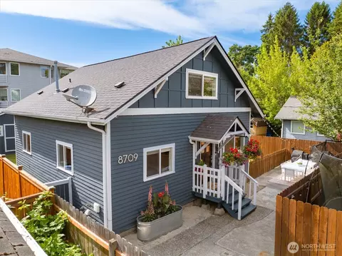 8709 14th Ave NW, Seattle, WA 98117