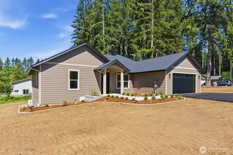 123 Cedar Dr, Chehalis, WA 98532
