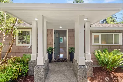 22604 Deppman Rd SW, Vashon, WA 98070