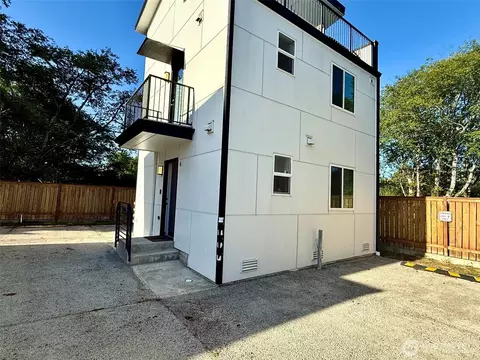 890 Magellan Ave NE #6, Ocean Shores, WA 98569