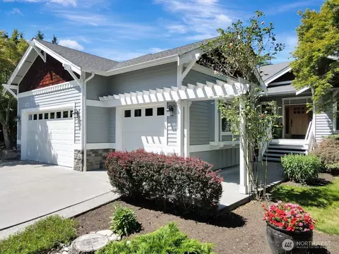 1165 Matterhorn Loop, Camano Island, WA 98282
