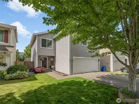 19610 100th St E, Bonney Lake, WA 98391