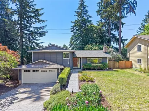 9023 NE 132nd Pl, Kirkland, WA 98034