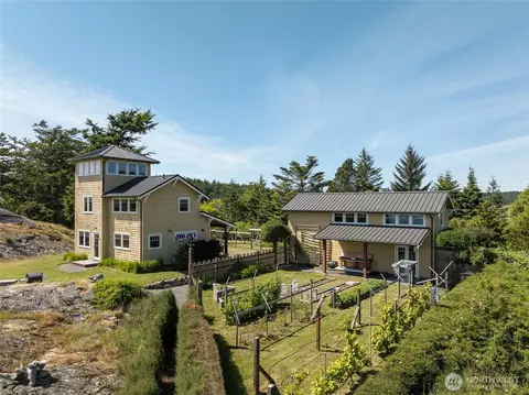 193 Hodgson Rd, Lopez Island, WA 98261