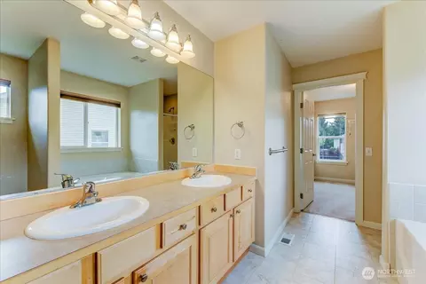 Bath - 20097 Ambers Pl SE, Monroe, WA 98272 photo 1 of 3